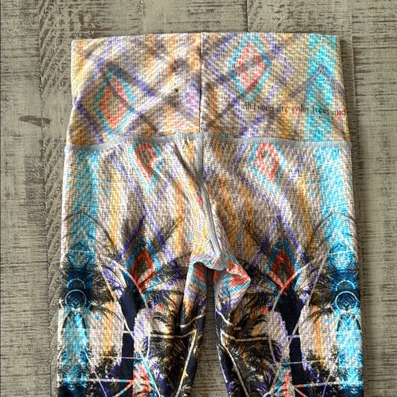 Niyama Sol Black and Gray Leggings with Intricate Patterns - Picture 6 of 8